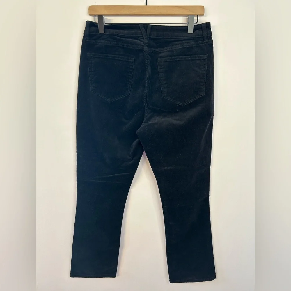 Vineyard Vines Women’s Jet Black Mid-Rise Kick Flare Corduroy Pants, Size 30